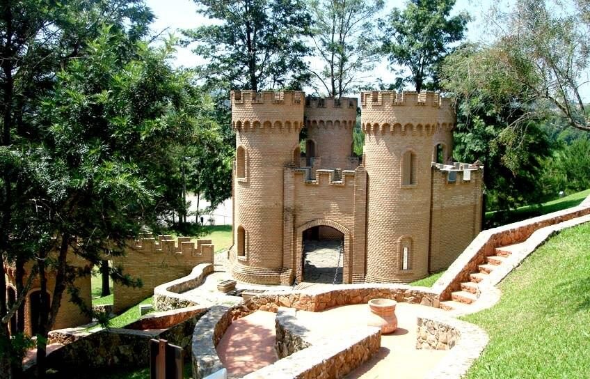 hotel atibainha - castelinho (4)