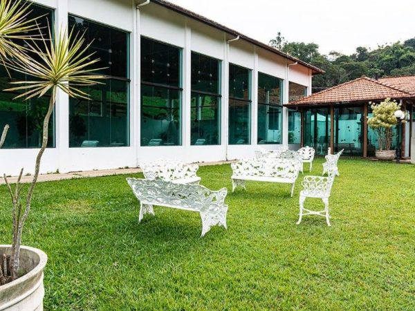 Health Club Bar