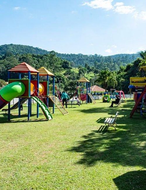 área infantil ao ar livre.