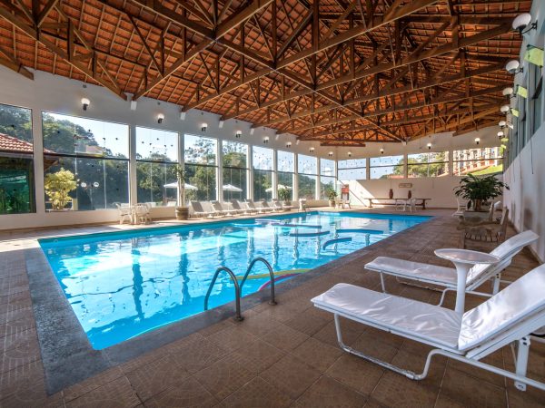 piscina aquecida
